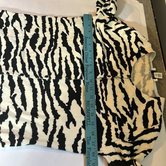 Ann Taylor LOFT Zebra print button front cardigan size Medium - Picture 9 of 12